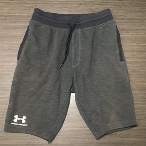 Under Armour Sportstyle Fleece Tapered Shorts Sz M Dk Grey Good Cond